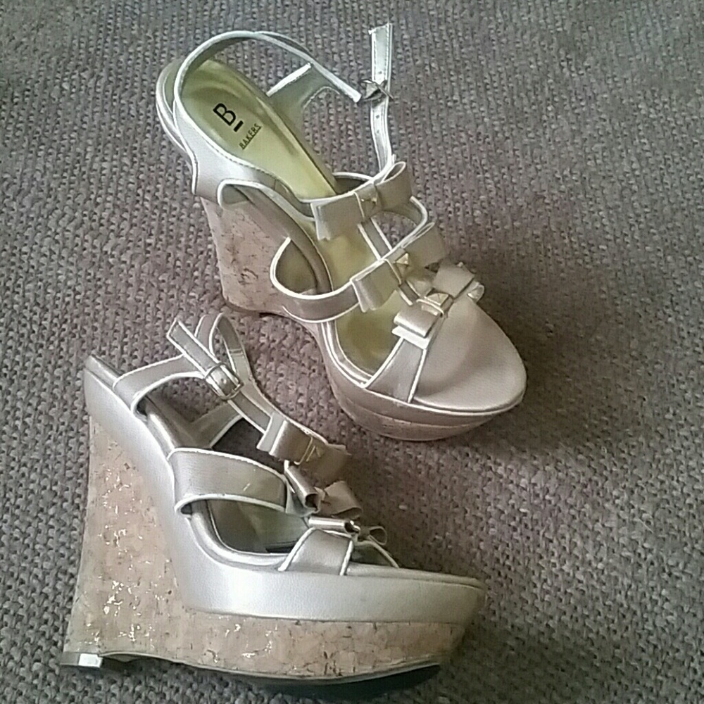 Bakers wedges